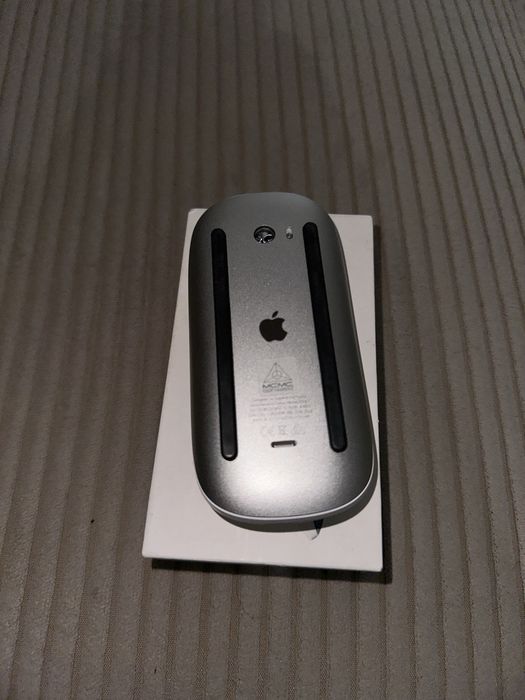 Мышь Apple Magic Mouse