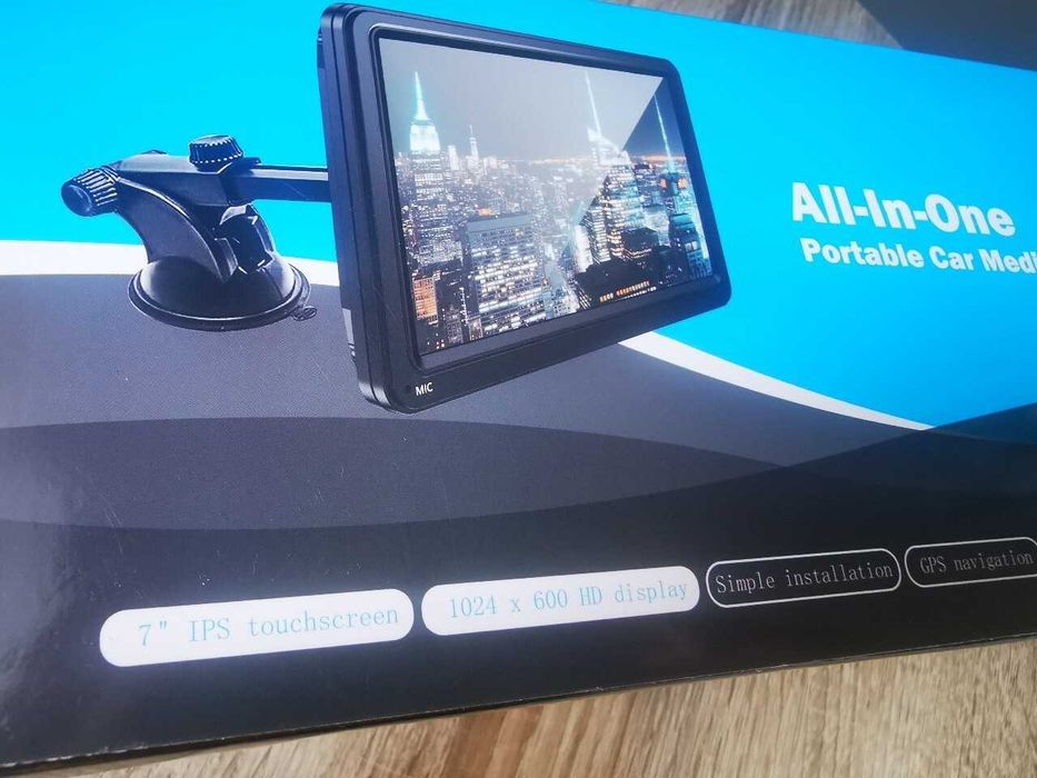 7 инча CarPlay Android Auto дисплей Bluetooth 5.0 WiFi 5G универсален авто екран 12-36V