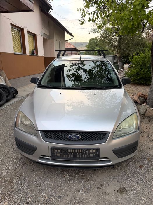 Ford Focus Break 1.6 Benzină (115 CP) | An 2006 | Bare plafon + Set extra roți