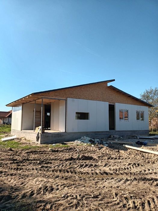 Vând case modulare 10x6m