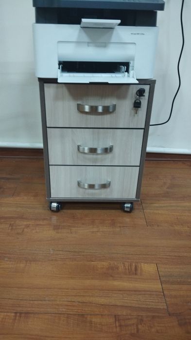 Стол стул кресла шкафы офисные