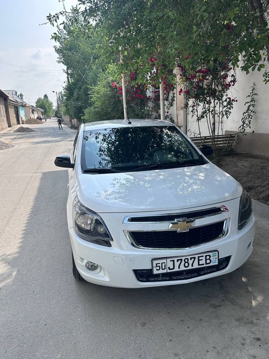 Chevrolet Cobalt 2025 — 4