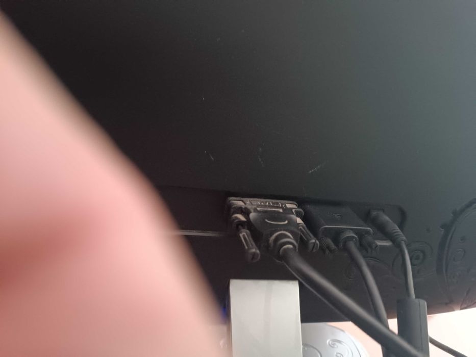 Монитор Samsung SyncMaster E2220 и LOC 22"