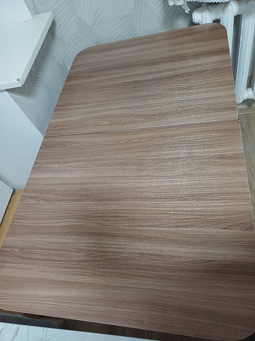 Продам стол для кухни