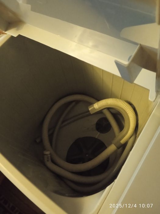 Продам стиральную машинку