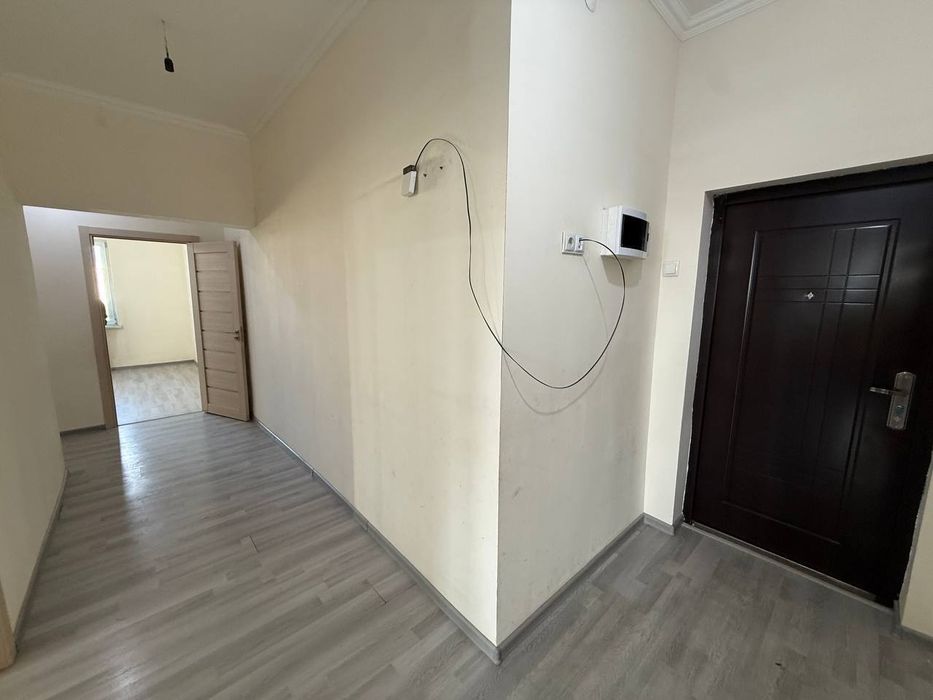 Motrid 3 xonali uy sotiladi