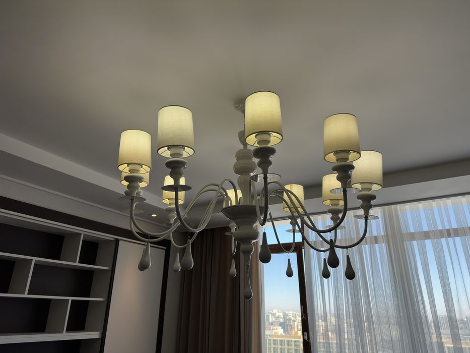 Продам люстру 10 рожков