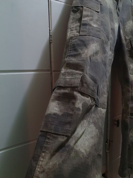 Pantaloni tactici pe camuflaj Atacs AU