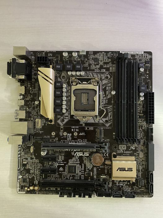 Placa de baza H170M-PLUS