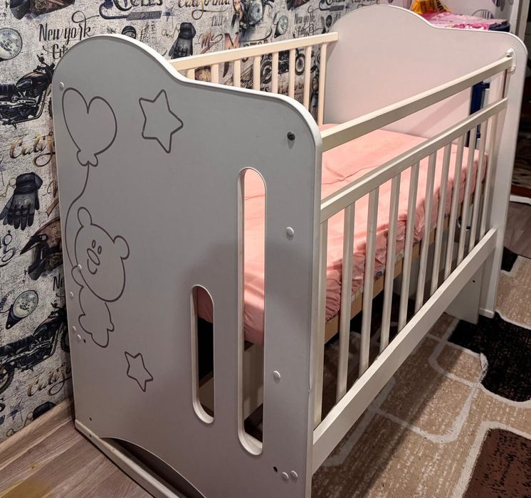 Детская кроватка