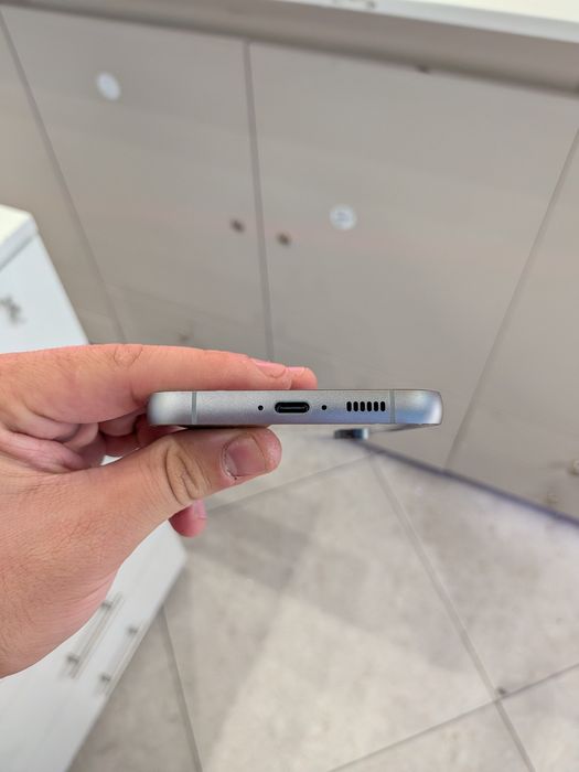 Samsung Galaxy S23 FE 5G 128GB 12GB RAM NOU Garantie !