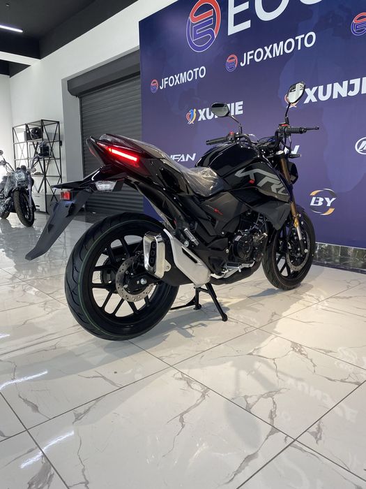 Мотоцикл Mototsikl Lifan LF200-10W KPS200 4V ABS