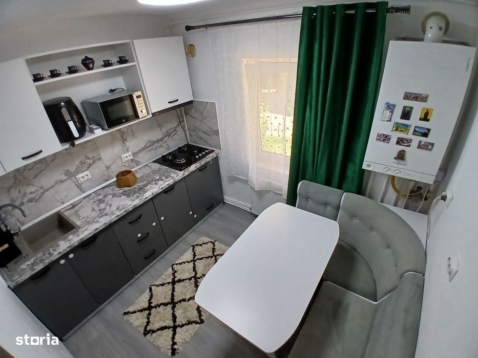 Vand Apartament 2 camere SUPERB,RENOVAT mobilat si utilat