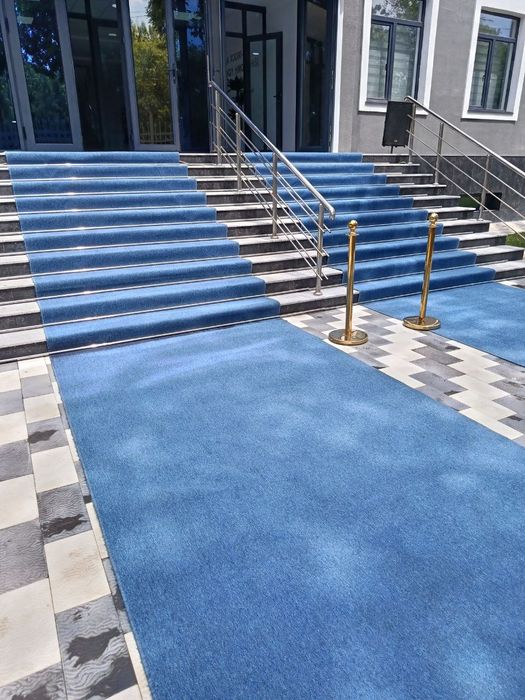 Oʻzbekiston boʻylab Gilam va kavralan ustanofka xizmat mavjud