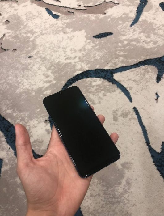 Samsung a50 4/64 sotiladi