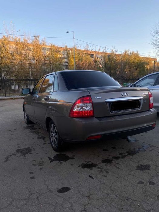 Продам а/м Приора-2