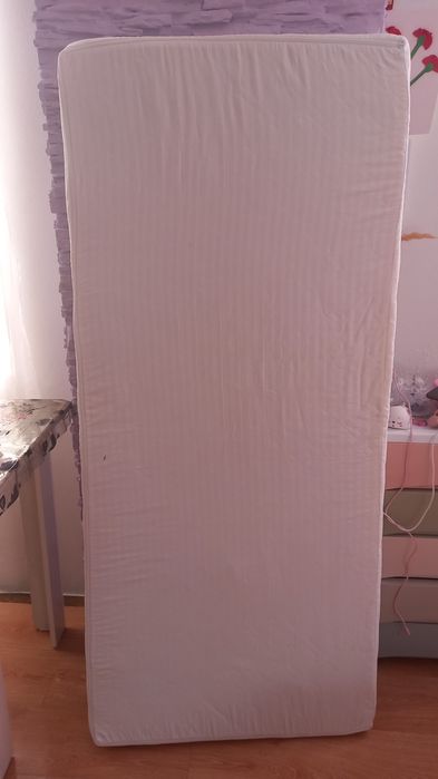 Продаётся детский матрац 160×70 см.