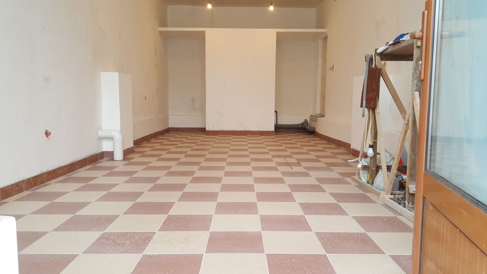 Spațiu Comercial 50 mp, Vad Stradal, la 100 m de Spitalul Judetean