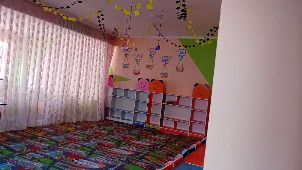 Yosh bolalar uchun mebellar sotiladi