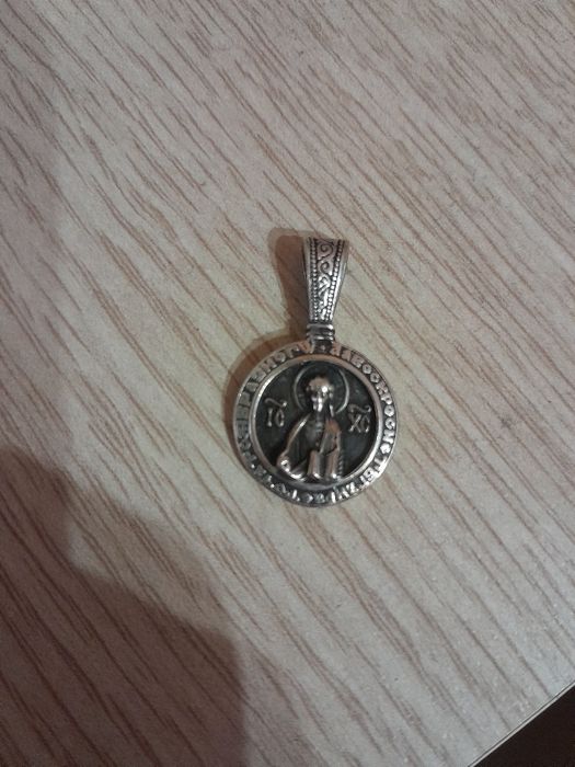 Продам серебро 925 пробы.