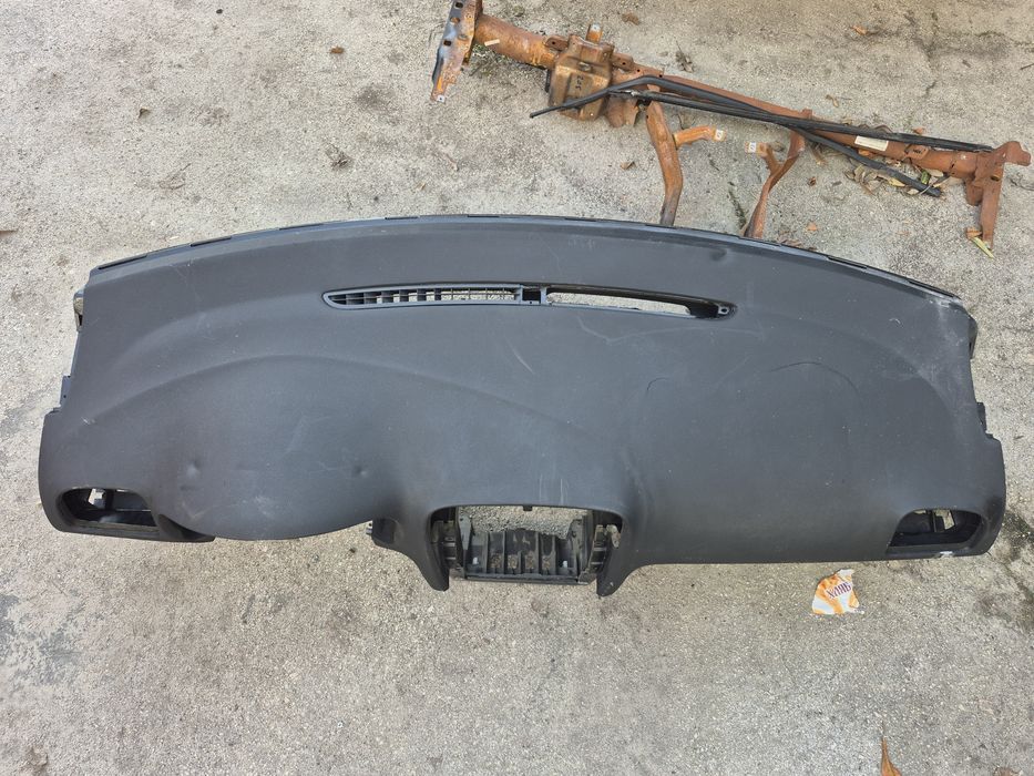 Арматурно табло без ербег за голф 6