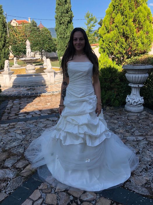 Булчинска / сватбена рокля нова