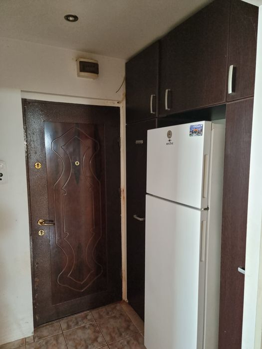 Vând apartament 2 camere utilat și mobilat