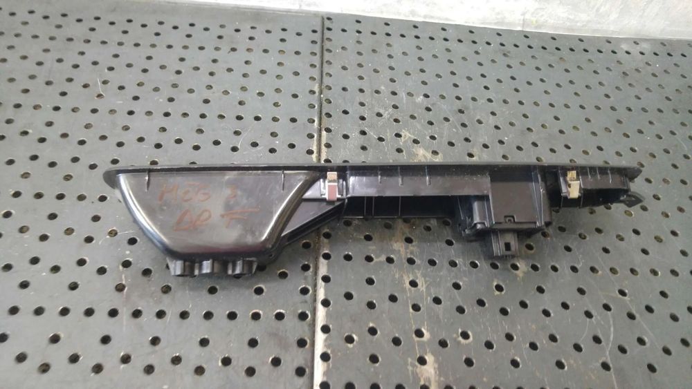 Buton geam dreapta fata renault scenic 3 809600018r