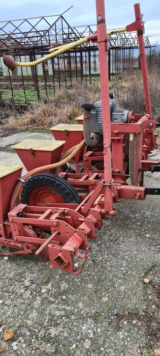 Semanatoare porumb Becker 4 secții