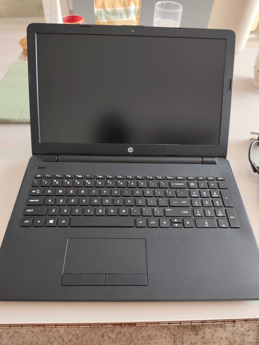 Laptop HP model BS012NG cu i7 ,480Gb stocare, 12Gb ram