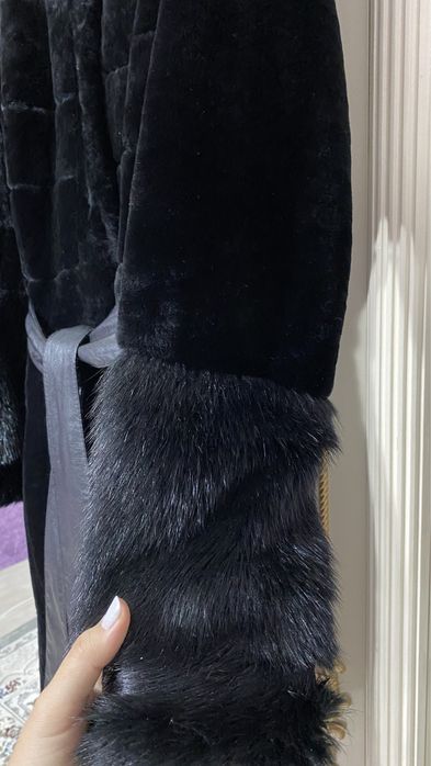 Продам мутоновую шубу