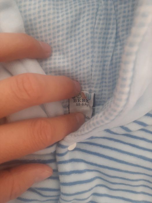 Продам комбинезоны и куртки