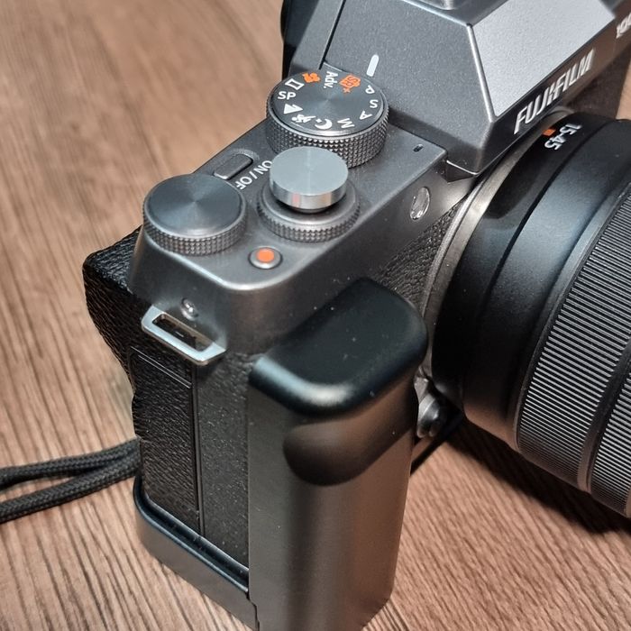 фотоаппарат Fujifilm X-T200