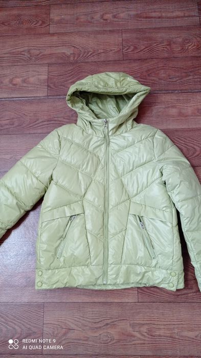 Куртки на 11-14 лет в отличном состоянии.Цена за одну