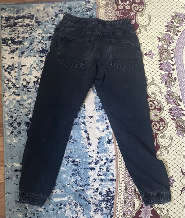 Продам мужские джинсы