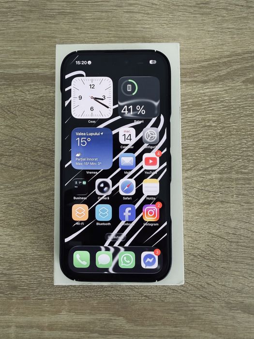 iPhone 16 pro 128 gb black