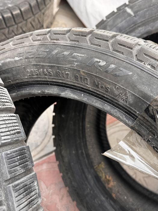 Зимние шины Pirelli 225/45/17