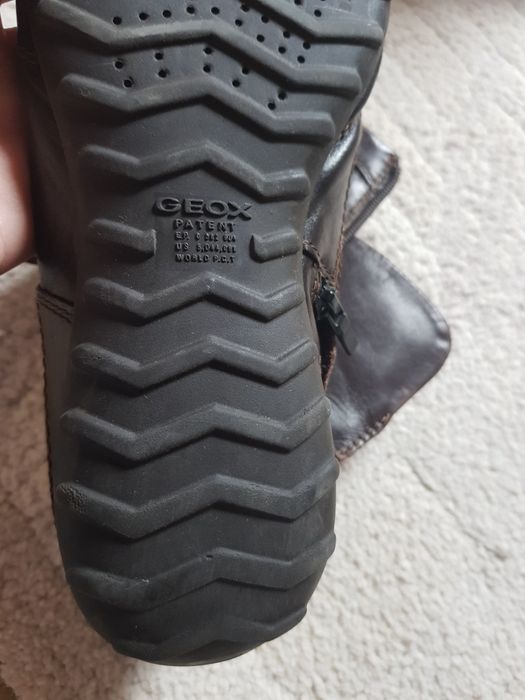 Ghete Geox purtate putin