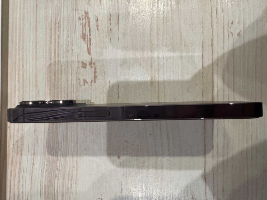 Продаю Iphone 14 PRO