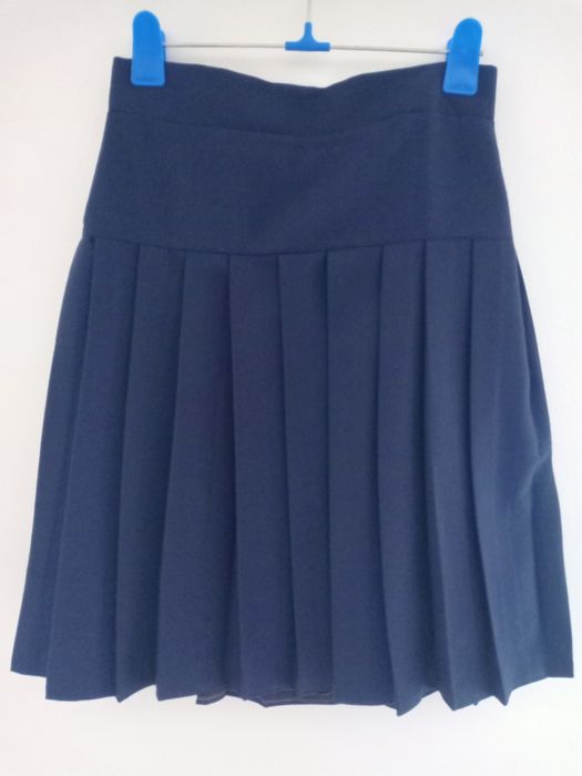 Юбка синяя школьная 42 р