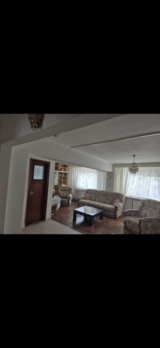 Inchiriez apartament 3 camere