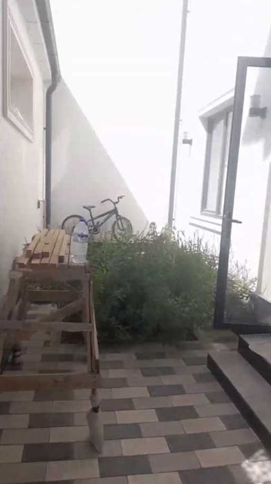 Продаётся коттедж 0,8 соток Хонабод 100,0 кв.м. 4 комнаты