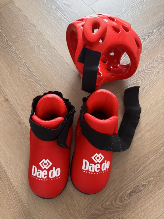 Шлем и Щитки  для Тхэквондо