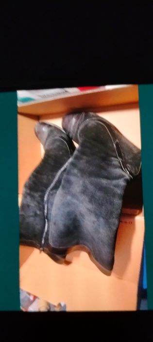 Numărul 39 ,puțin purtate