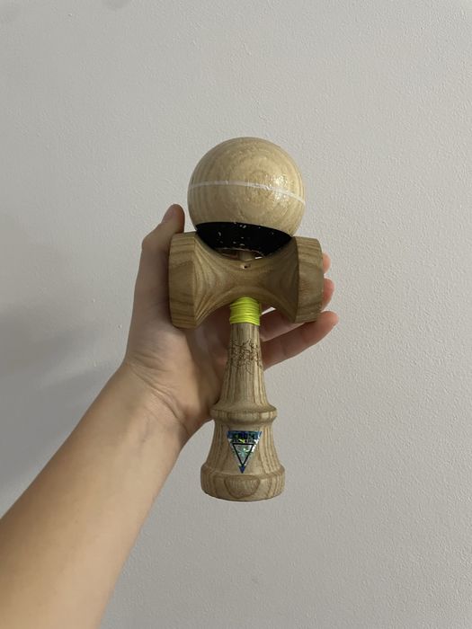 Kendama krom eclipse