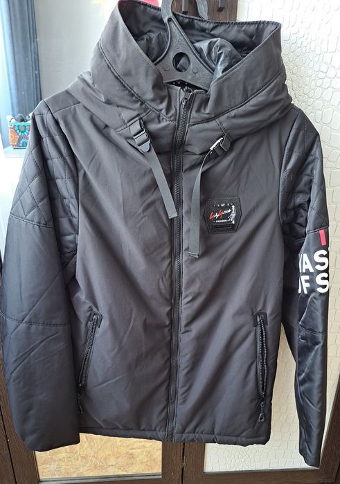 Продам куртку б/у