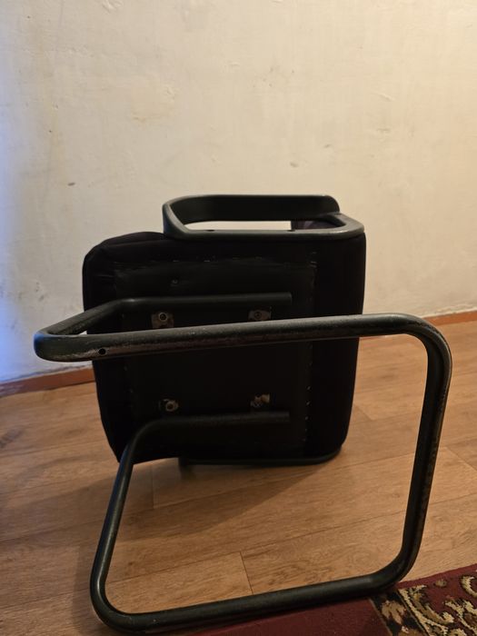 Кресло офисное продам за 15000