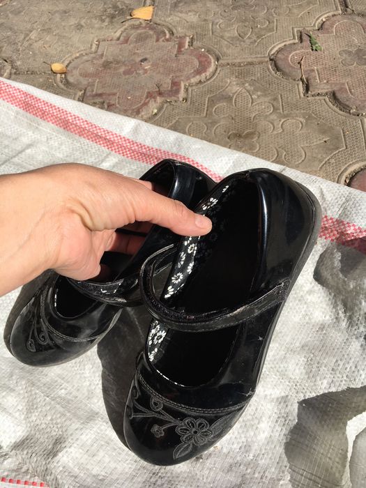 Разная детская обувь