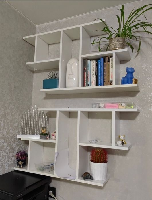 Полка настенная навесная для книг