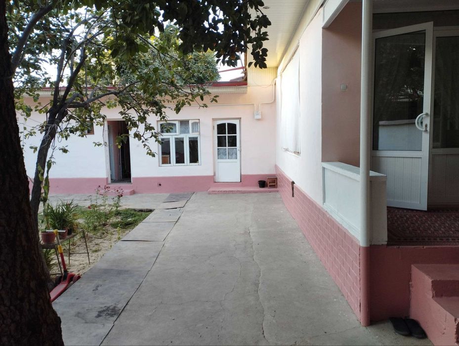 Қази махаллада участка 6 сотих. 2 - линия.